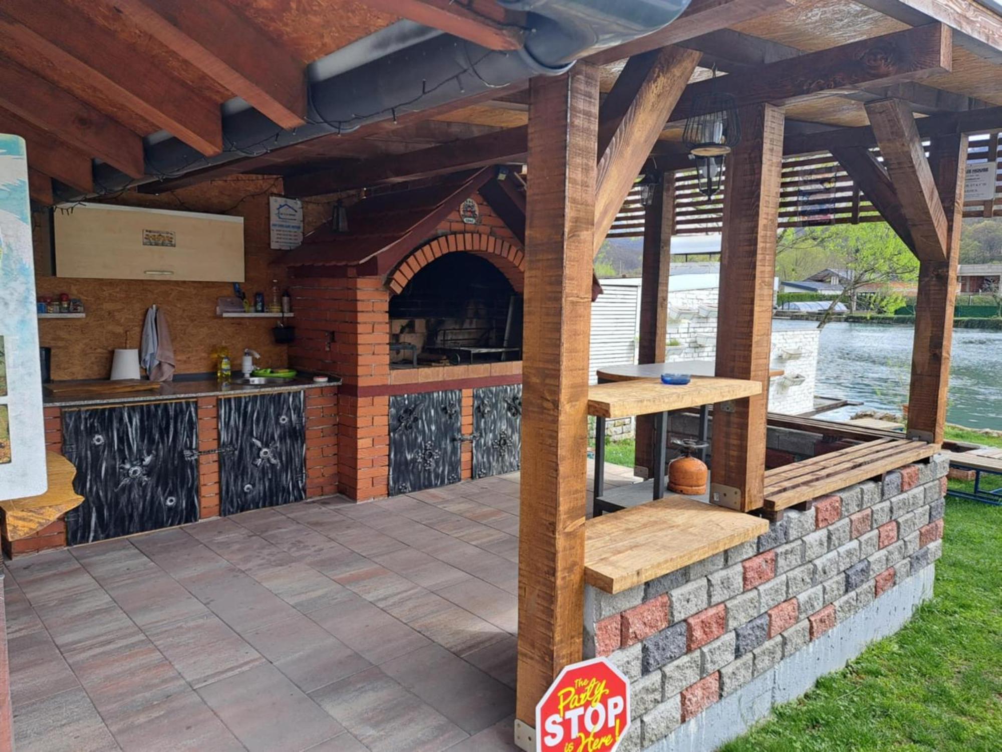 Am Una Lux House Bihać Екстериор снимка